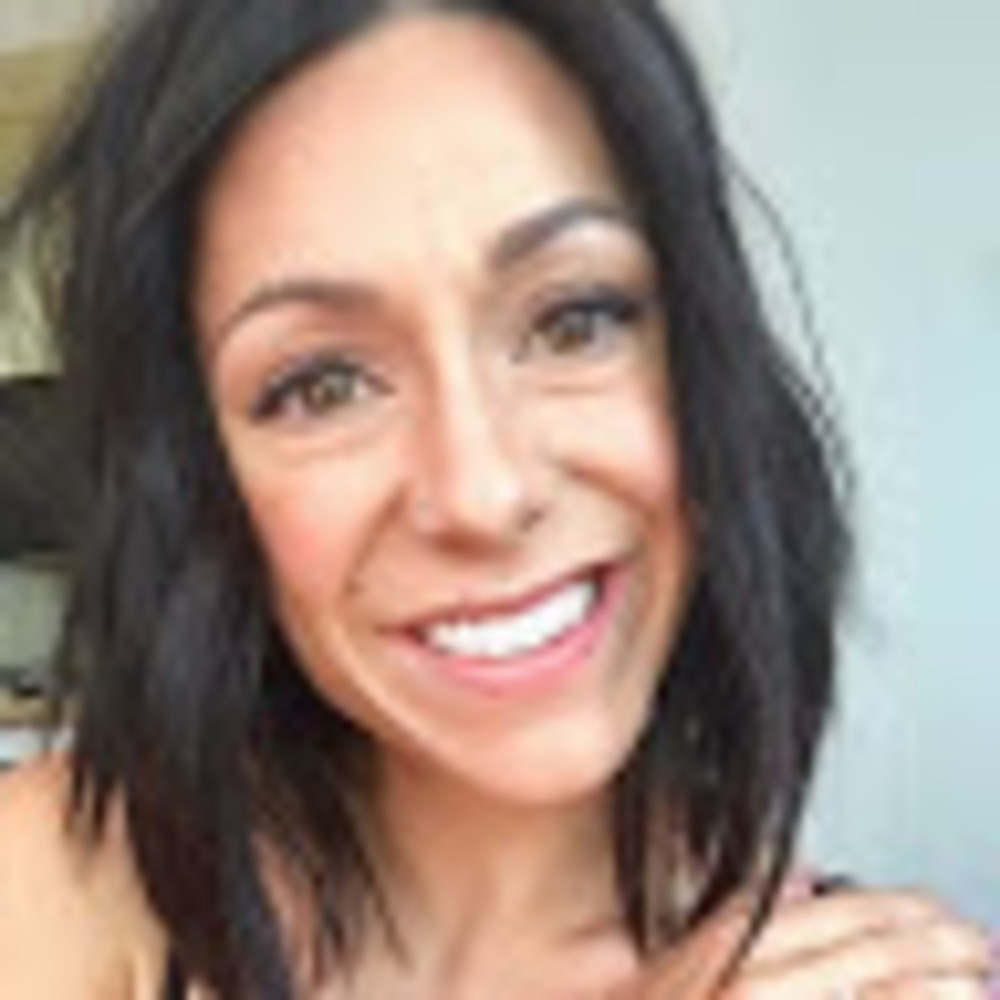 Meet your Posher, Leila
